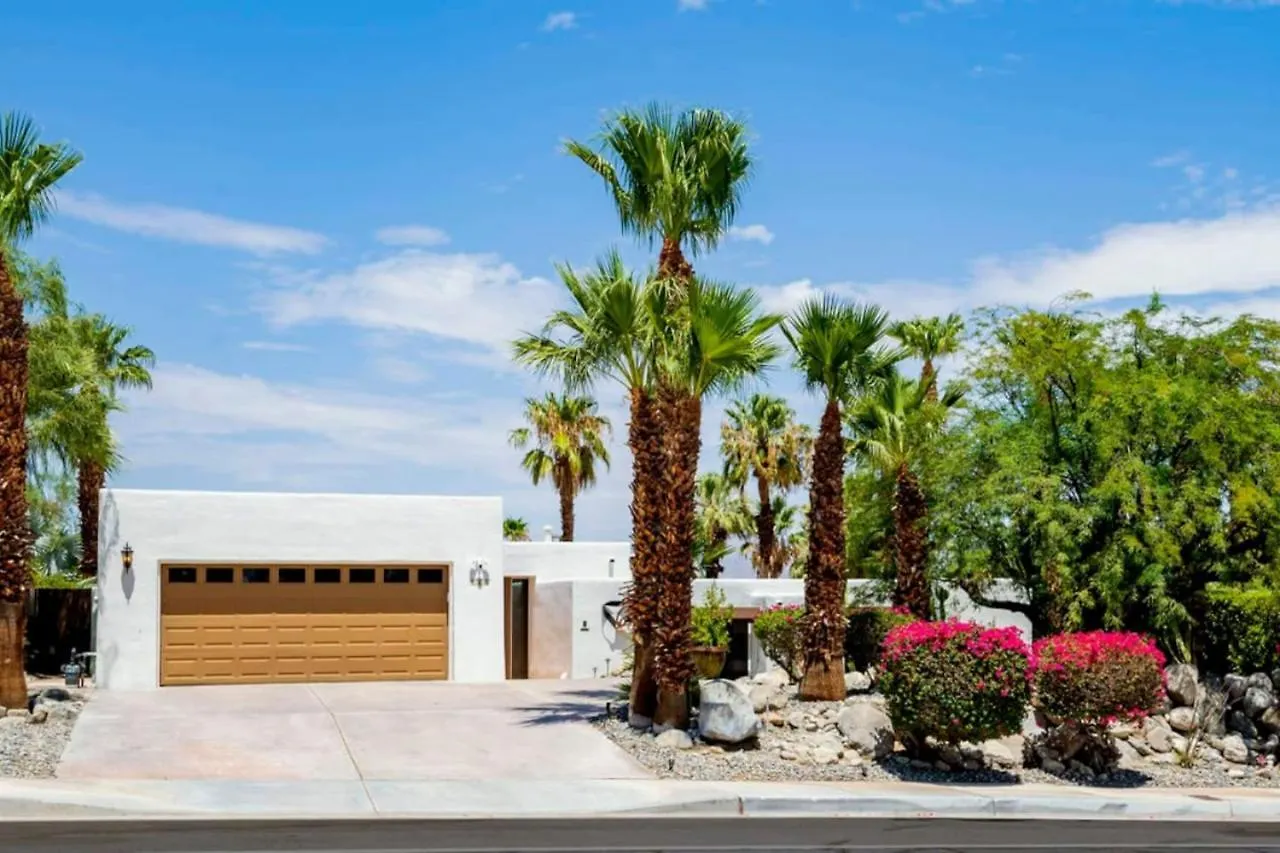 Sunsplash Retreat - Pool With Mountain Views Palm Springs 0*,