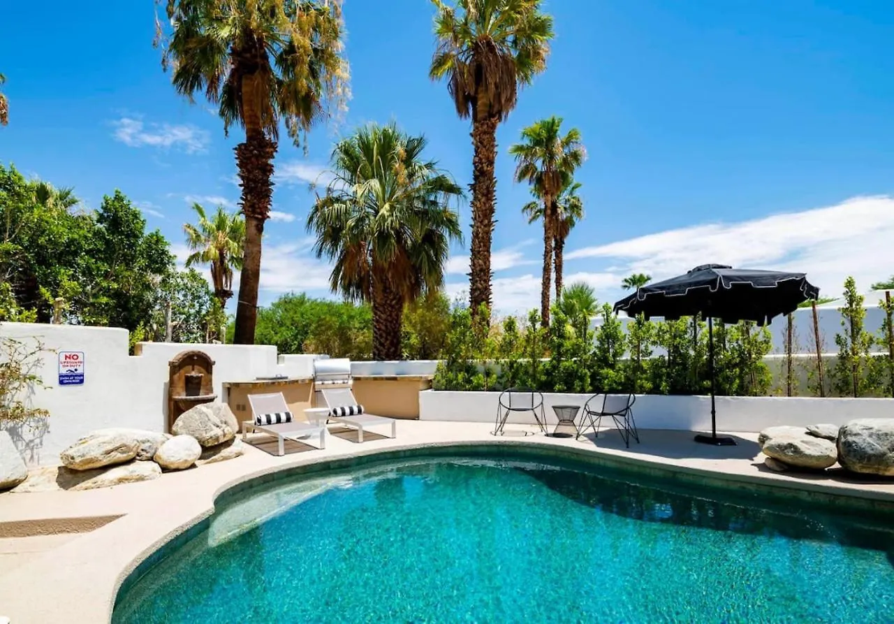 Sunsplash Retreat - Pool With Mountain Views Palm Springs USA
