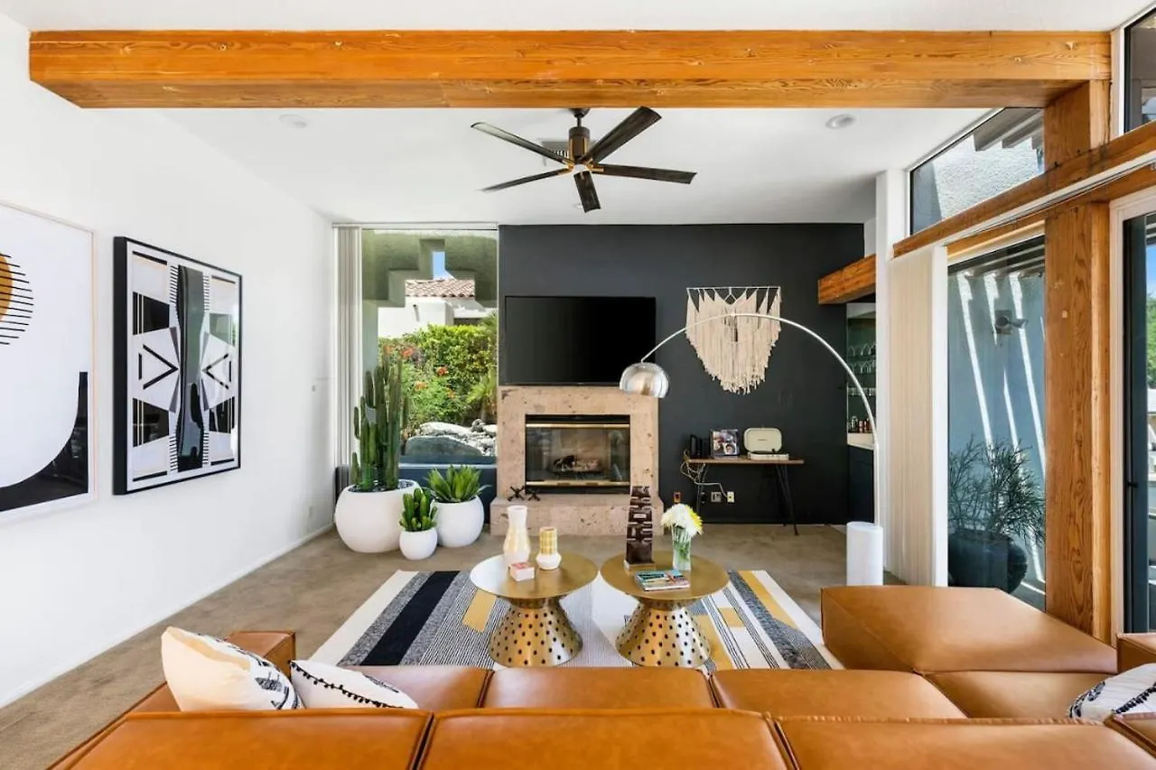 Feriehus Sunsplash Retreat - Pool With Mountain Views Palm Springs