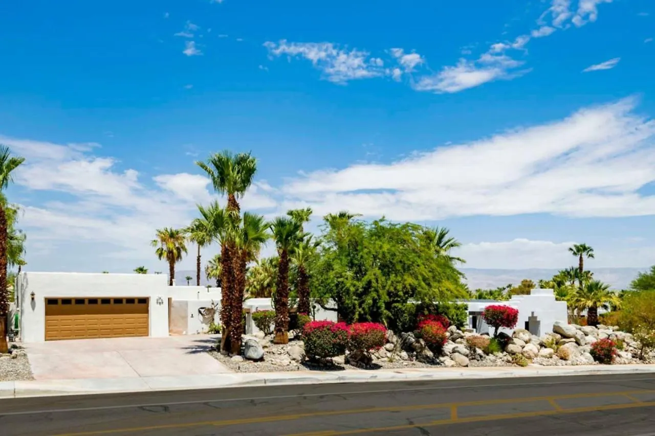 Sunsplash Retreat - Pool With Mountain Views Palm Springs